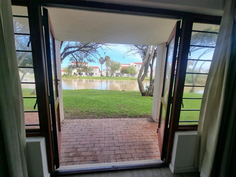 2 Bedroom Property for Sale in Greenway Western Cape